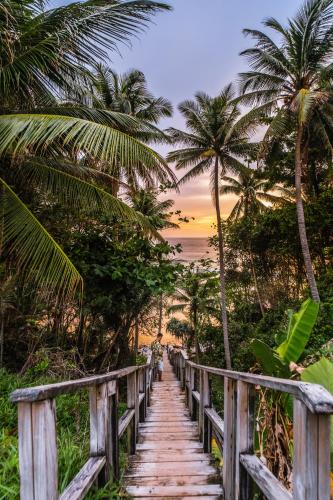 sealord naithon beachfront villa