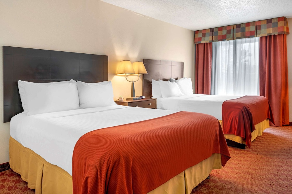 holiday inn express rensselaer by ihg
