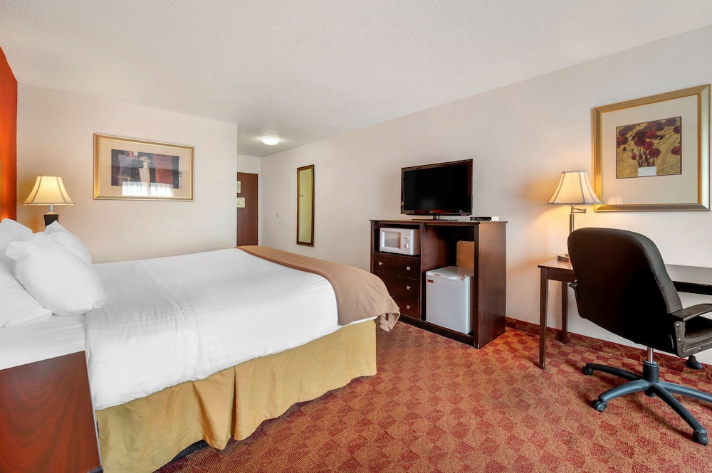 holiday inn express rensselaer by ihg