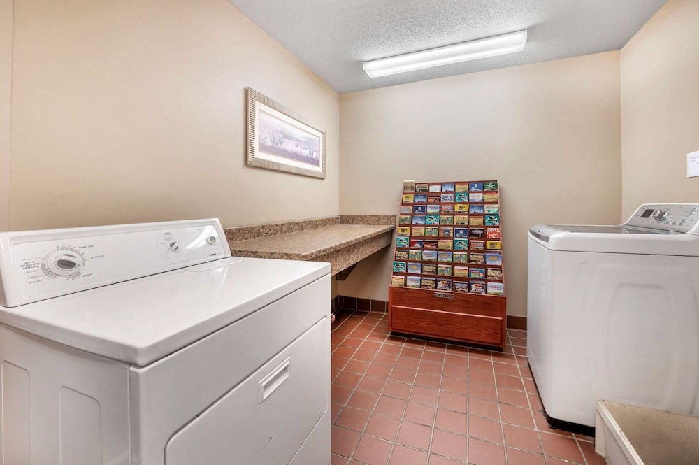 holiday inn express rensselaer by ihg