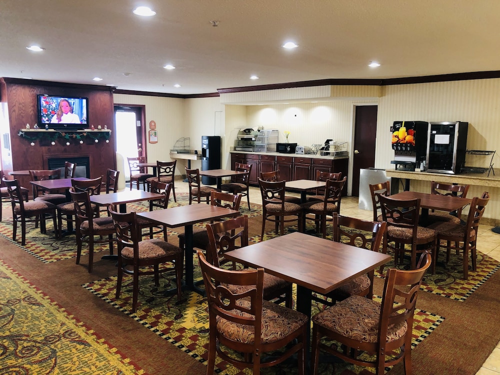 Holiday Inn Express Rensselaer By Ihg,Near Curtis Creek Country Club,3 star