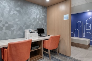 holiday inn express rensselaer by ihg