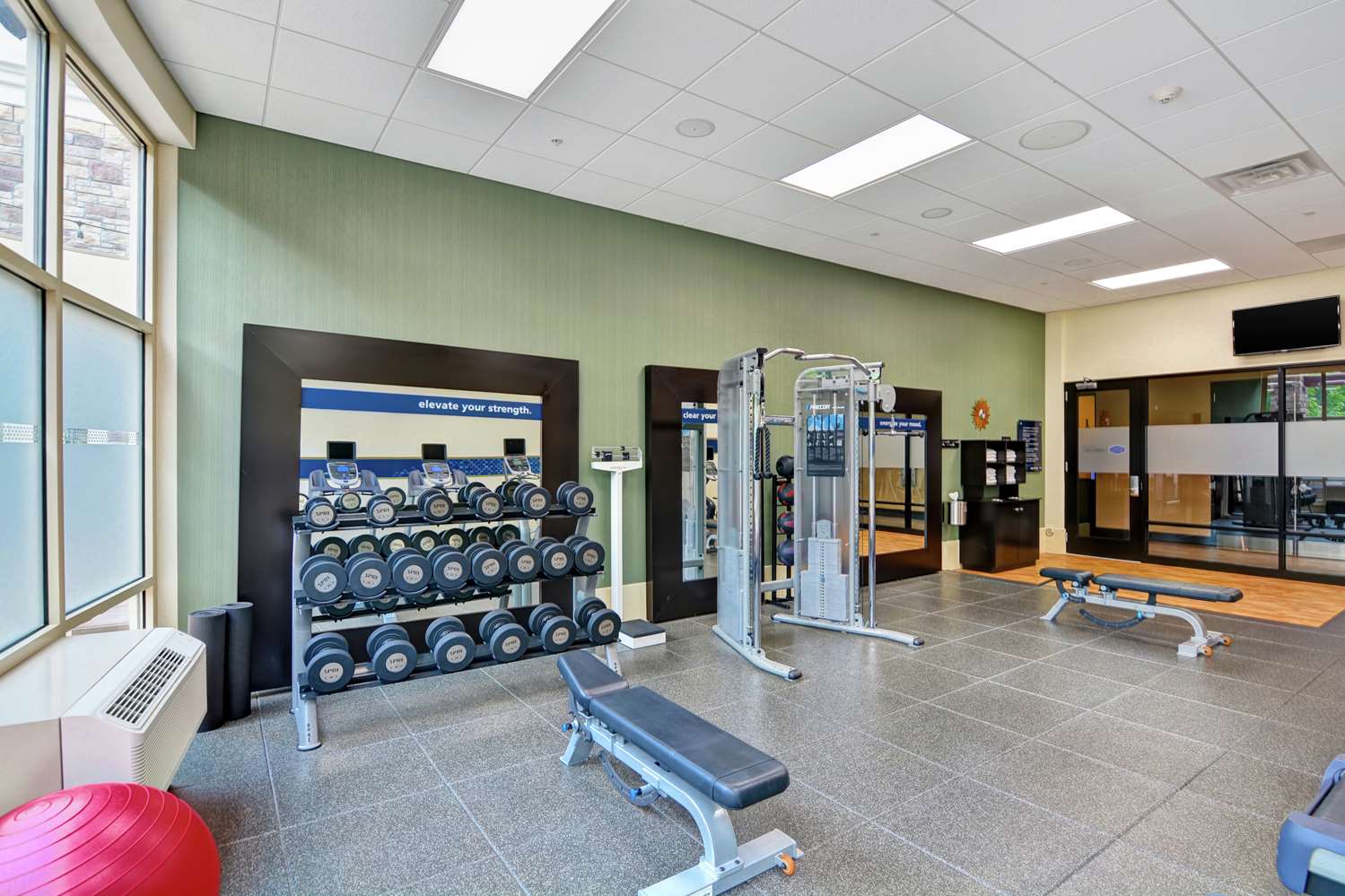 hampton inn and suites raleigh crabtree valley