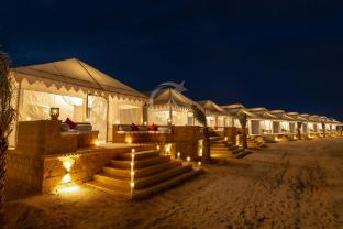 golden star desert camp