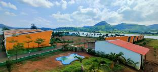 mountain n lake resort