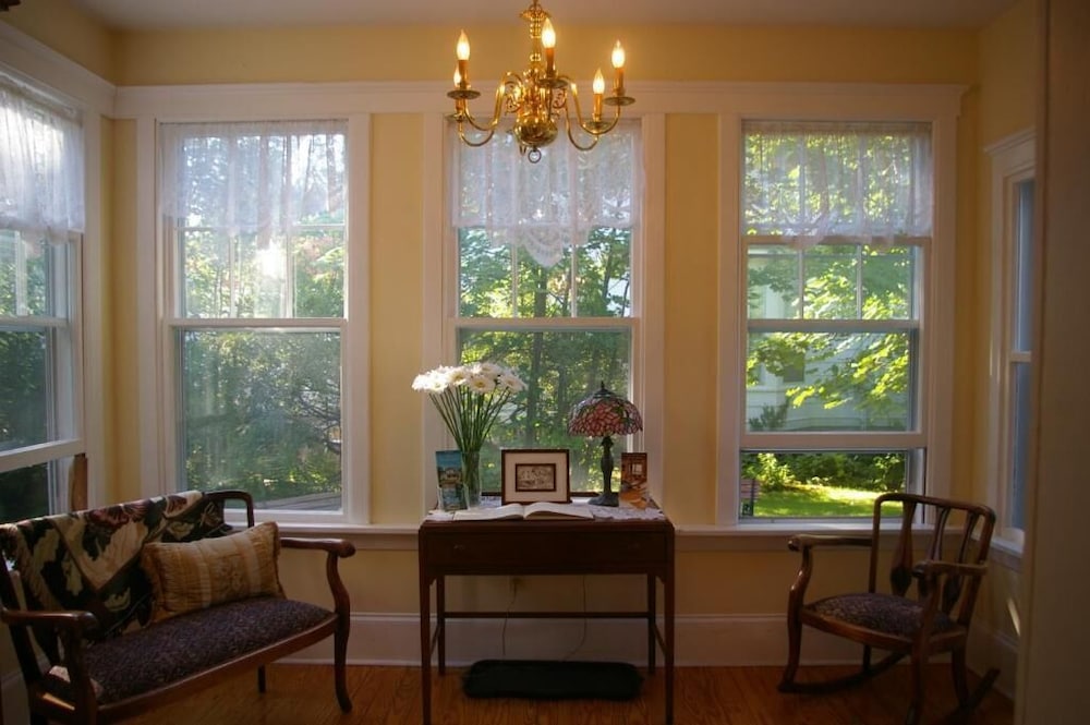 the dawson house bed and breakfast