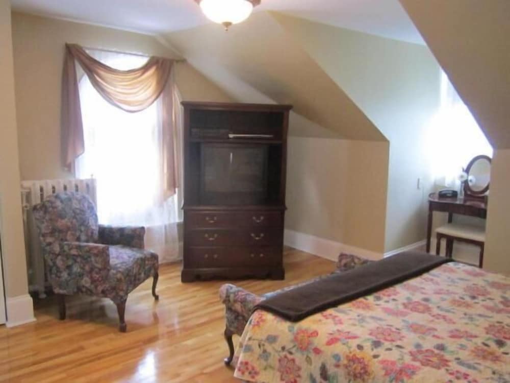 the dawson house bed and breakfast