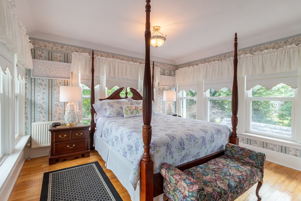 the dawson house bed and breakfast