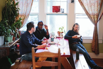 bon paul and sharkys youth hostel