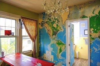 bon paul and sharkys youth hostel