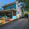 bon paul and sharkys youth hostel
