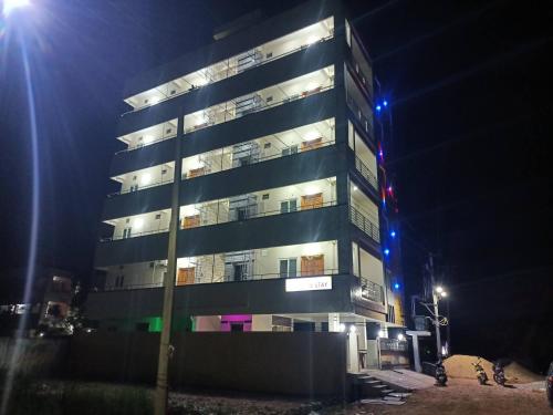 four seasons home stay