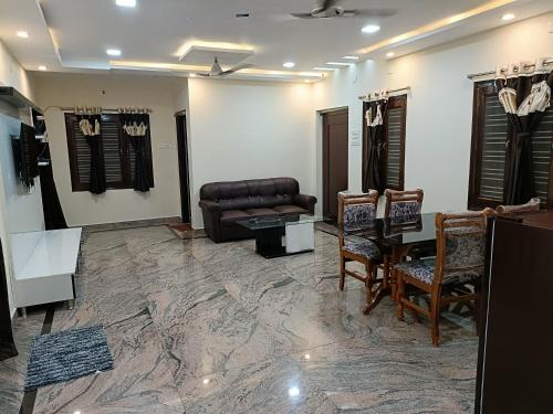 four seasons home stay