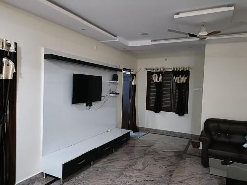 four seasons home stay