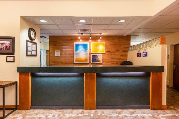 days inn and suites by wyndham madison
