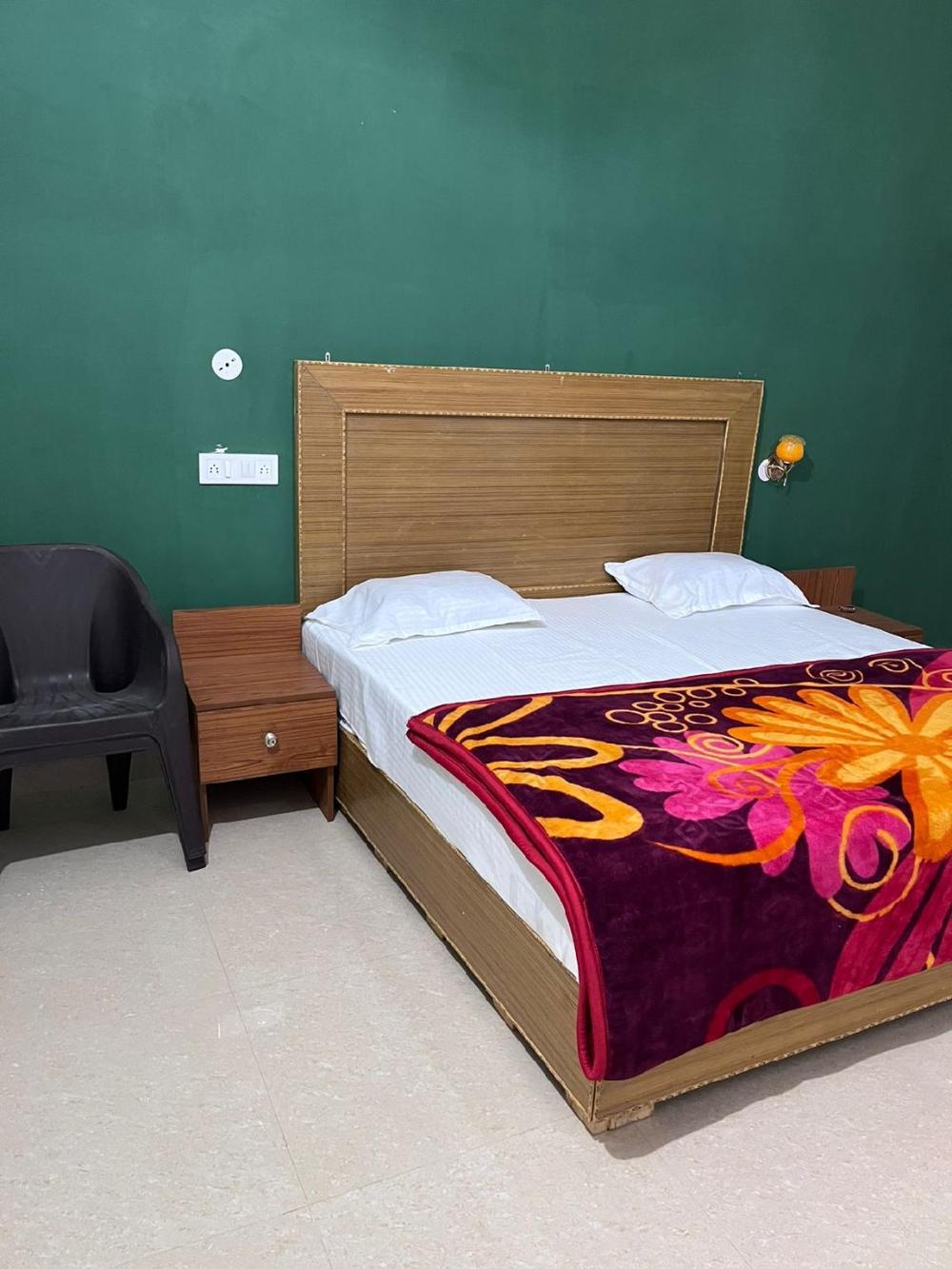 hello india home stay