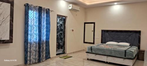 hello india home stay