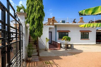 Eastern Gate Homestay,,4 star