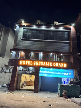 Hotel Shiwalik Grand,,2 star