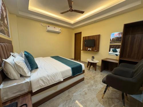hotel shiwalik grand