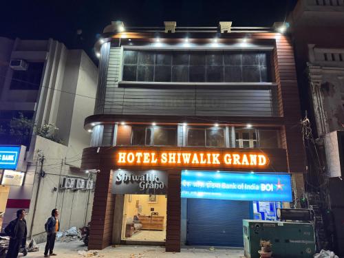 Hotel Shiwalik Grand,,2 star