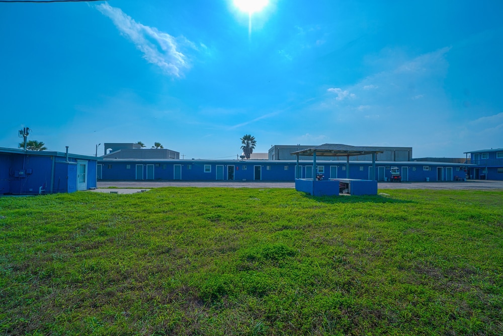 monterrey motel padre island corpus christi by oyo