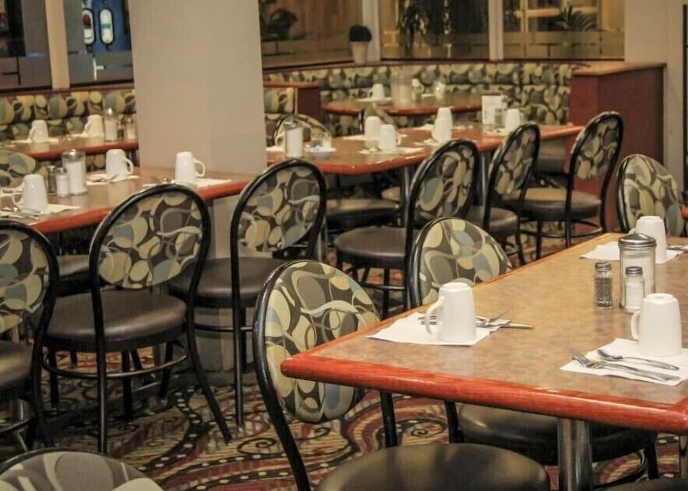 continental inn and suites