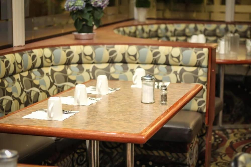 continental inn and suites