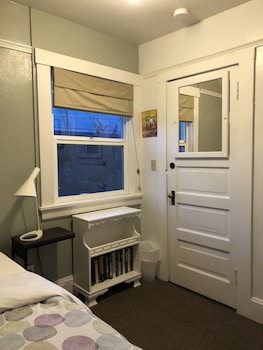 portland international guesthouse