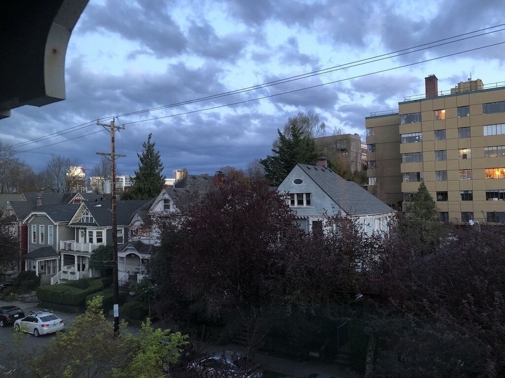 portland international guesthouse