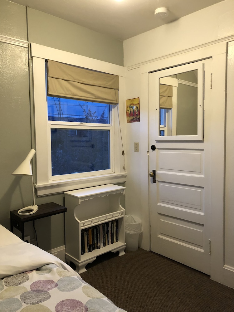 portland international guesthouse