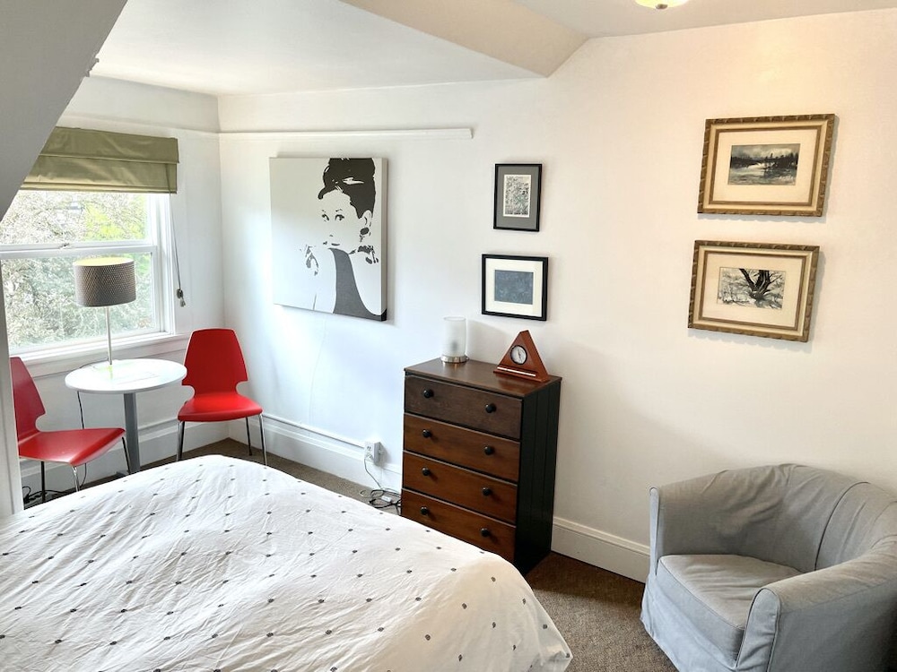 portland international guesthouse