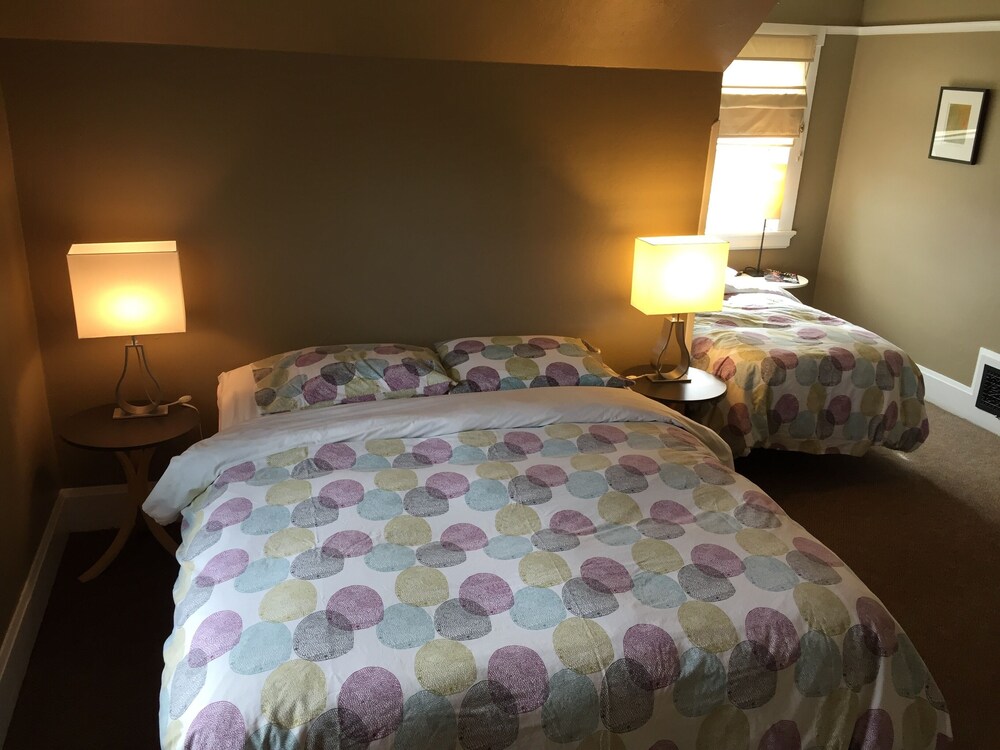 portland international guesthouse