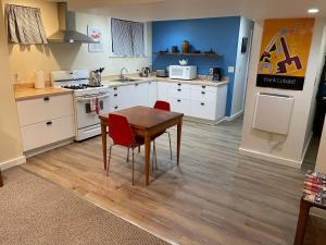 portland international guesthouse