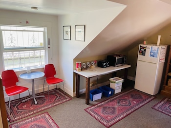 portland international guesthouse