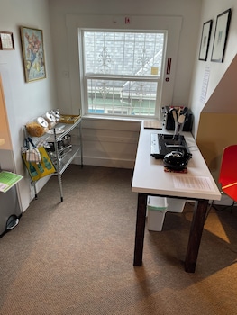 portland international guesthouse