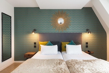 hotel ohm by happyculture