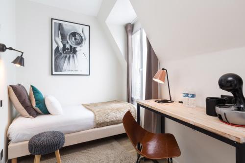 Hotel Ohm By Happyculture,Paris>>Eiffel Tower,3 star