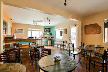 Adventure Inn & Motel,Grand County>>Arches National Park,2 star
