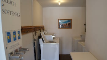 Adventure Inn & Motel,Grand County>>Arches National Park,2 star
