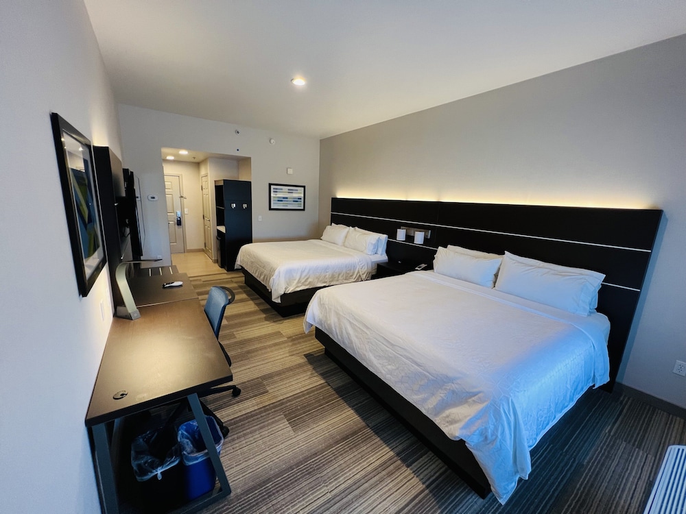 holiday inn express and suites salinas by ihg