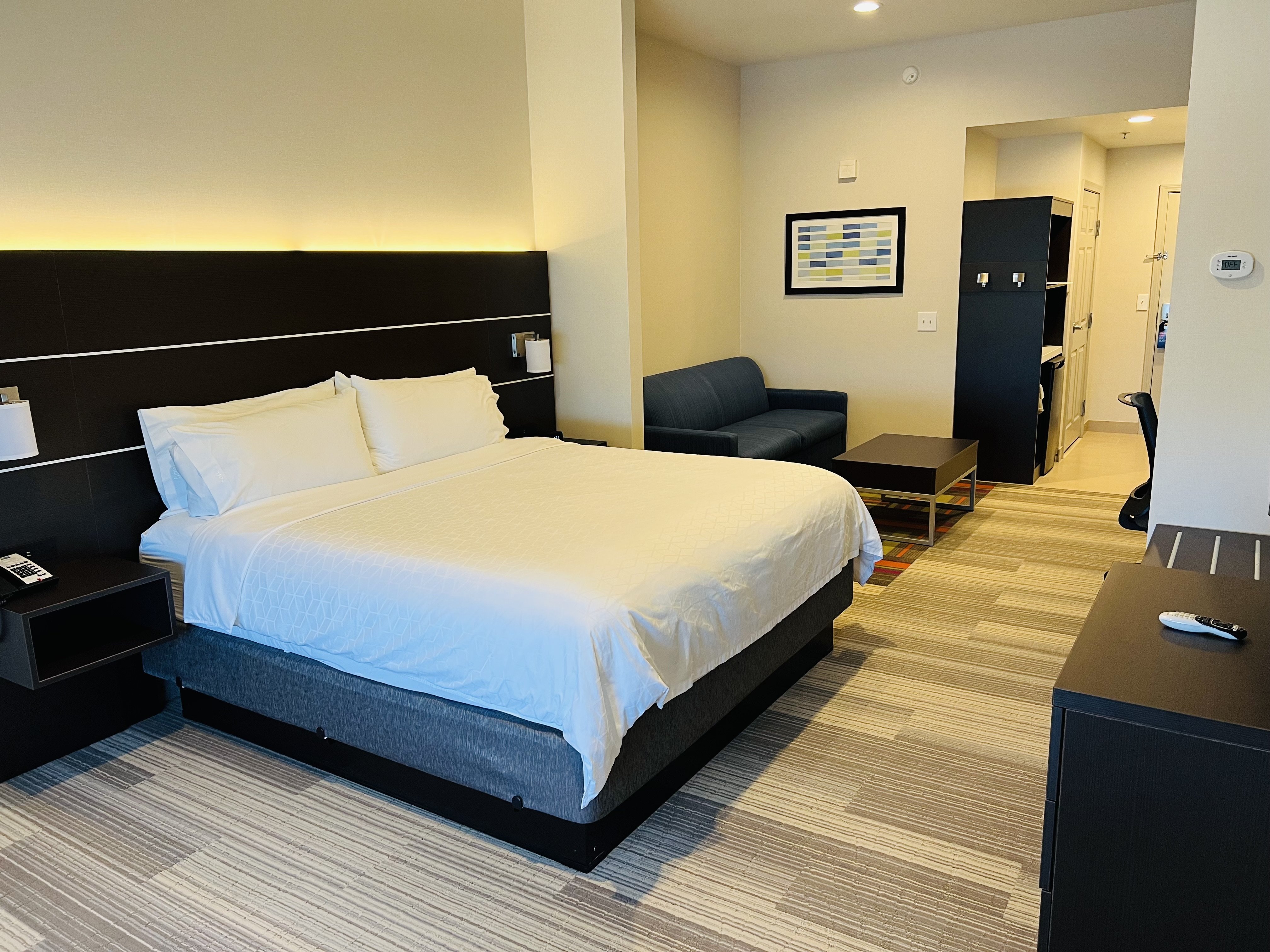 holiday inn express and suites salinas by ihg