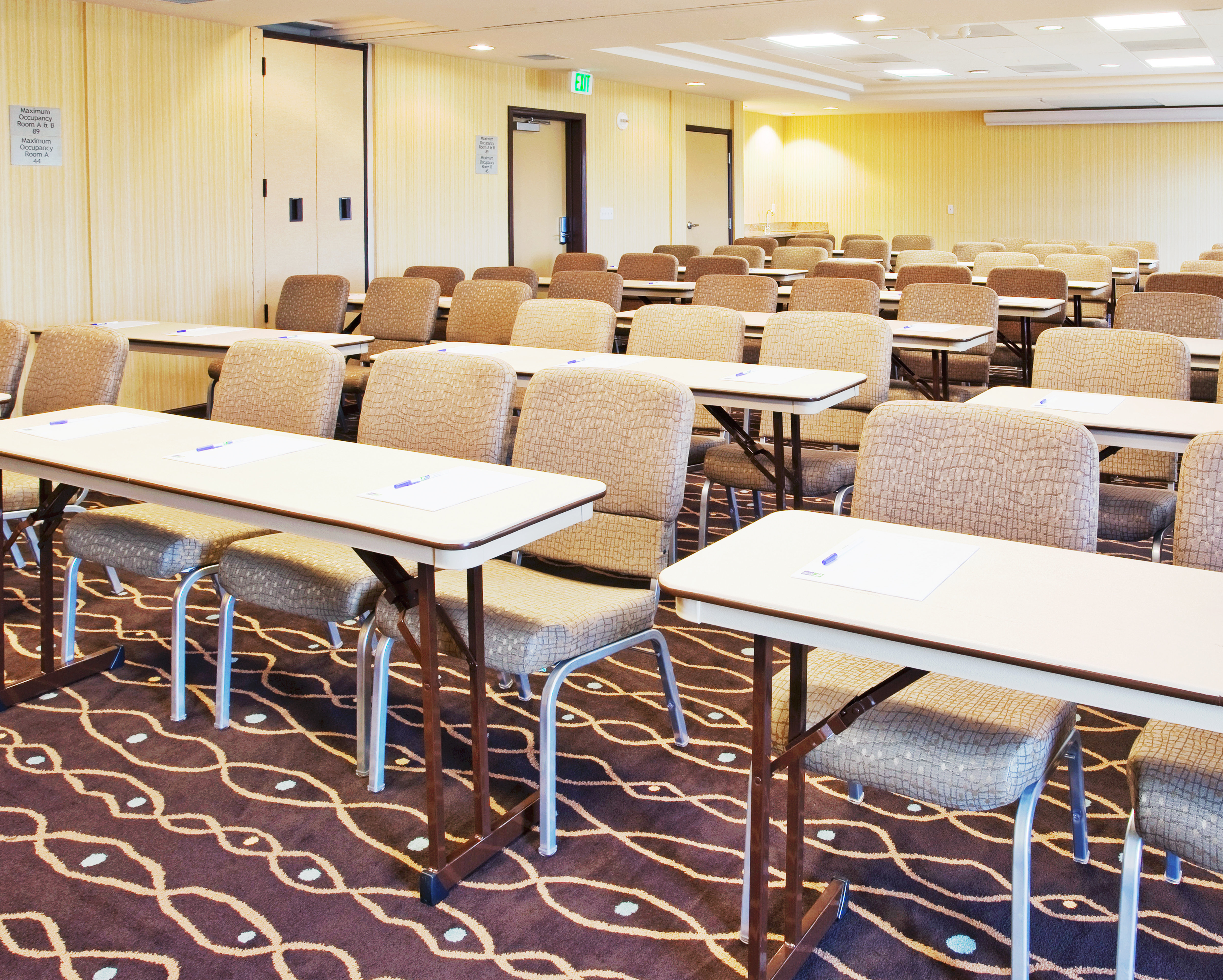holiday inn express and suites salinas by ihg