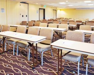 holiday inn express and suites salinas by ihg