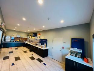 holiday inn express and suites salinas by ihg