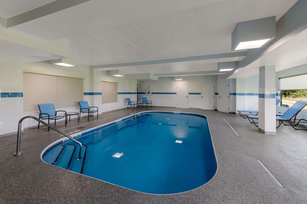 comfort inn and suites tipp city