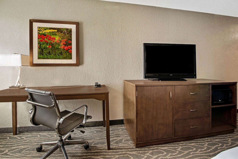 Comfort Inn & Suites Tipp City Dayton North I-75,Montgomery County>>Dayton,3 star