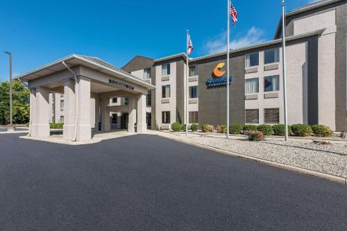 comfort inn and suites tipp city dayton north i 75