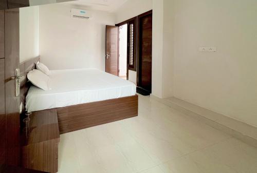 radha krishna bhawan homestay