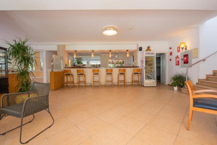 hotel playa mondrago